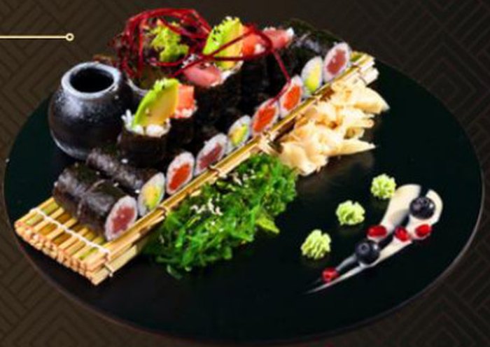 93. Mix Maki Set